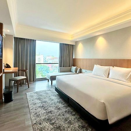 The Malioboro Hotel & Conference Center 日惹 外观 照片