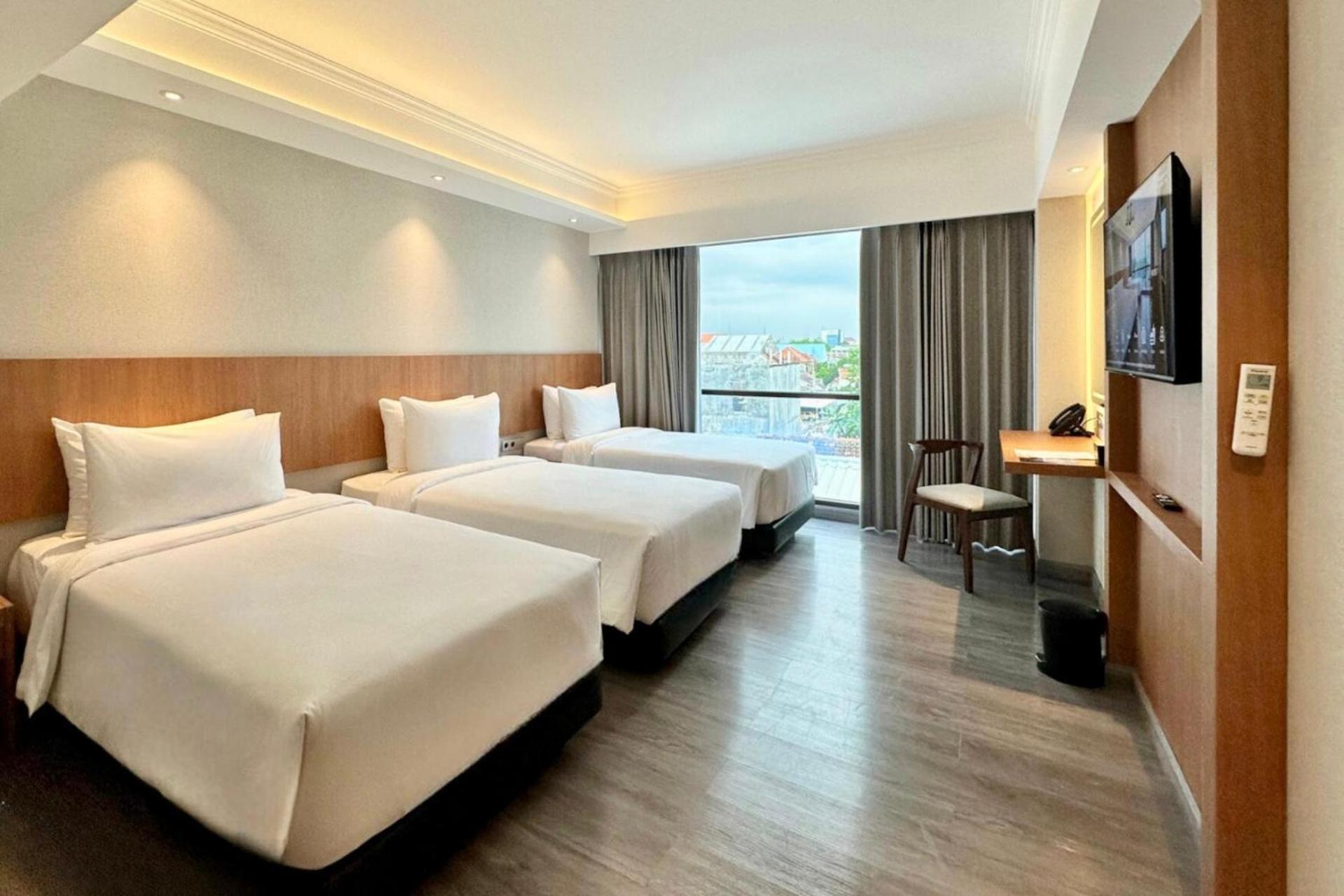 The Malioboro Hotel & Conference Center 日惹 外观 照片